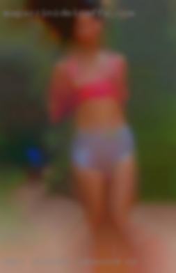 Dark skinned, thick, loves in Lakewood CO to give head.